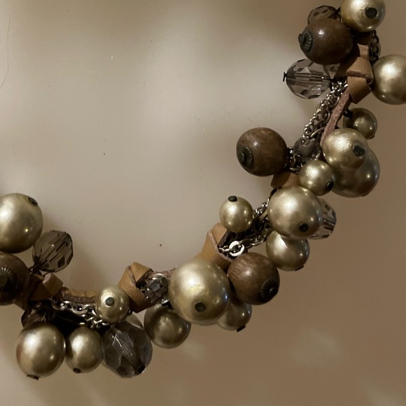 340. CHICO’S BEADED STATEMENT NECKLACE - Picture 3 of 4